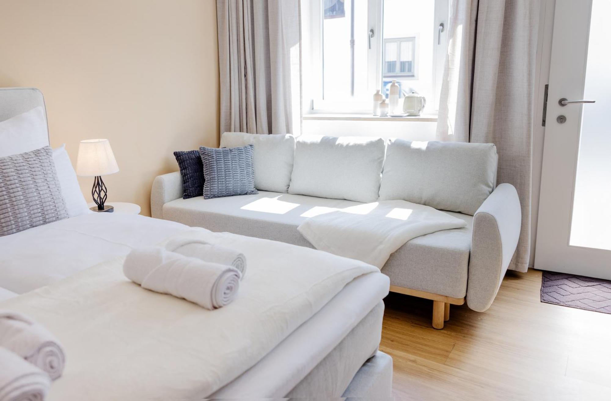 Lumen Homes - Altstadt-Studio Direkt Im Zentrum, Kueche, Netflix, Oeffentlicher Parkplatz Ums Eck Ingolstadt Exteriér fotografie