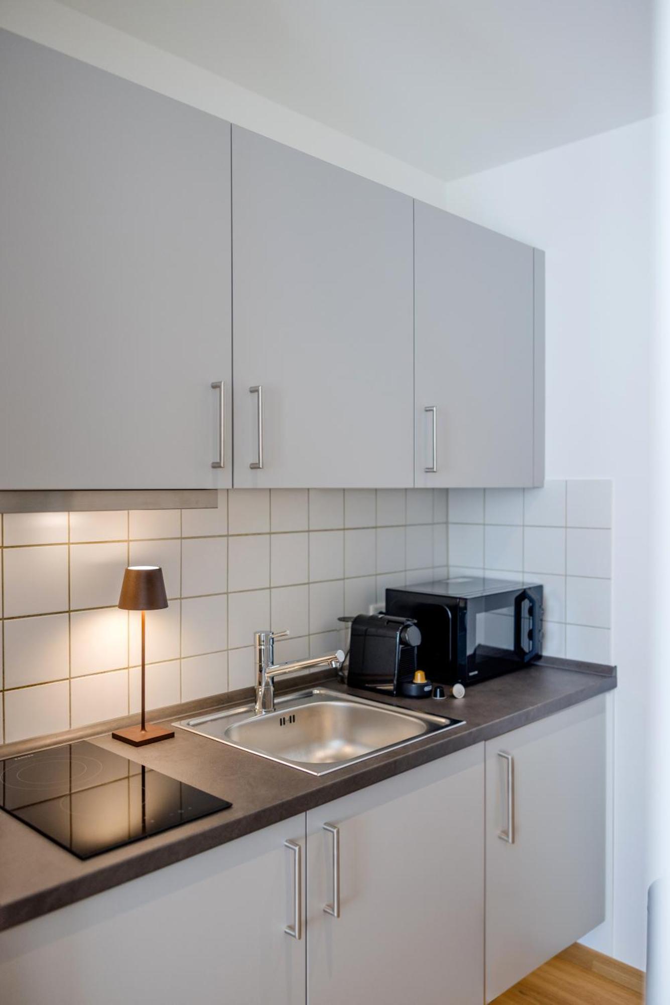 Lumen Homes - Altstadt-Studio Direkt Im Zentrum, Kueche, Netflix, Oeffentlicher Parkplatz Ums Eck Ingolstadt Exteriér fotografie
