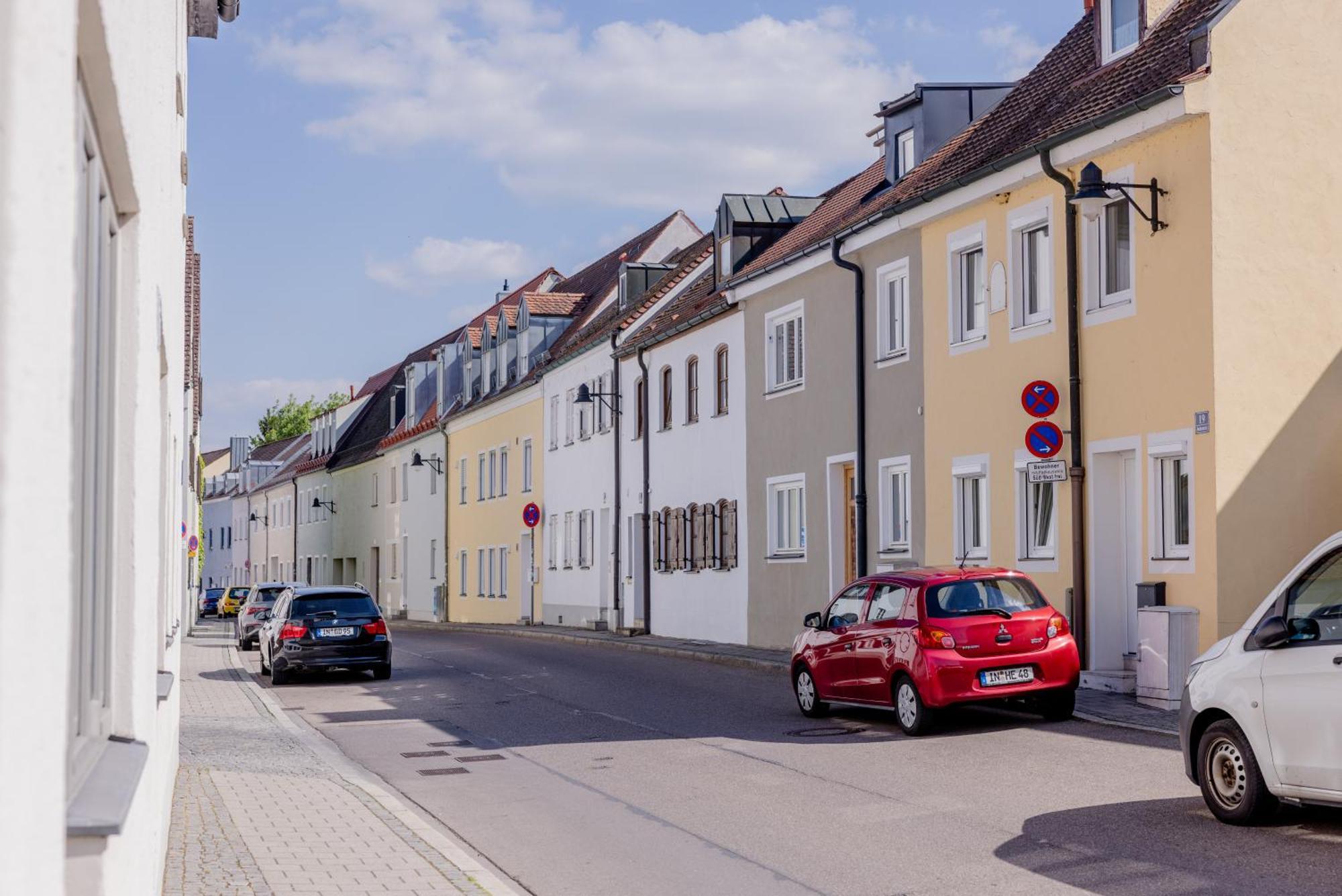 Lumen Homes - Altstadt-Studio Direkt Im Zentrum, Kueche, Netflix, Oeffentlicher Parkplatz Ums Eck Ingolstadt Exteriér fotografie